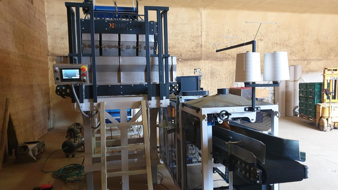 netznaehmaschine-r2-wk04-dosierbunker-7